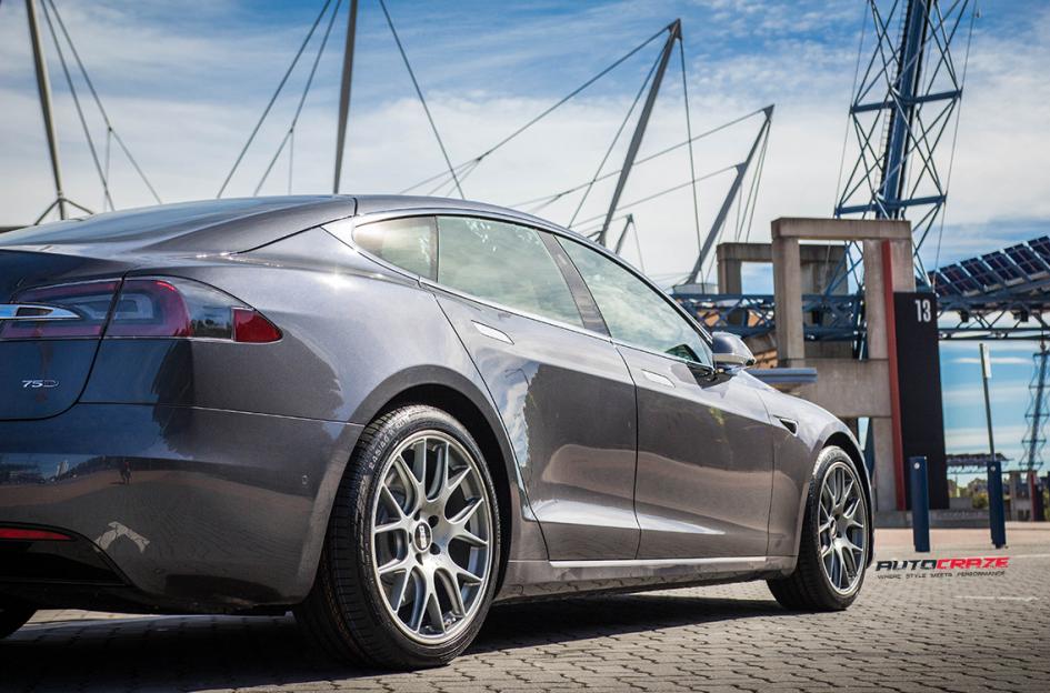 TESLA MODEL S CH R MATTE TITANIUM WITH STAINLESS STEEL RIM PROTECTOR
